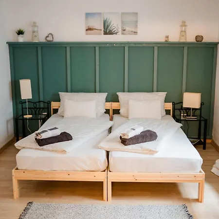 Buchlindenweg - & * Breitscheid (Hessen)