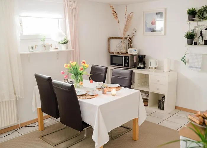 Buchlindenweg - & Couette-café